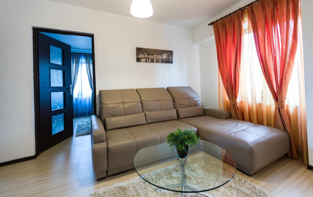 Il Primo Apartments Iasi Luaran gambar